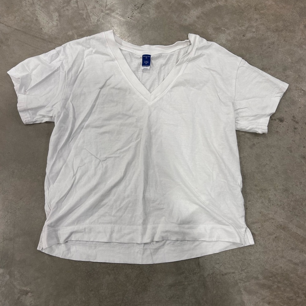Old Navy Classic White Tee XS
